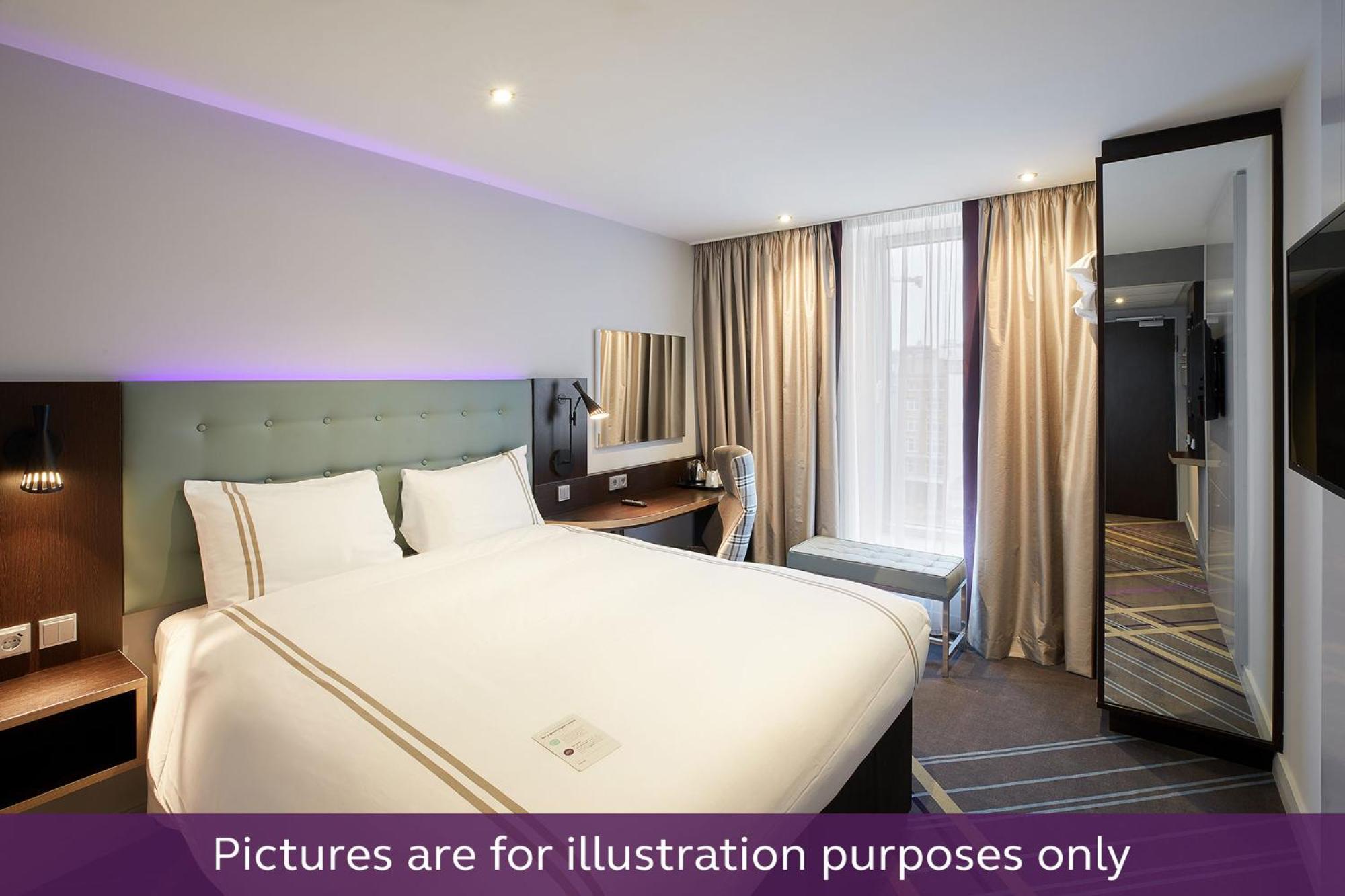 Premier Alster Отель 3*