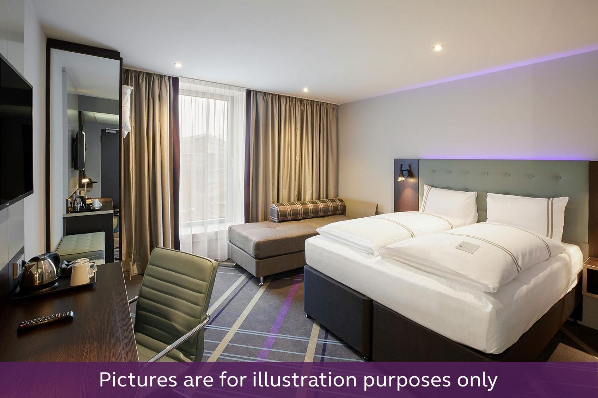 Premier Alster Отель 3*