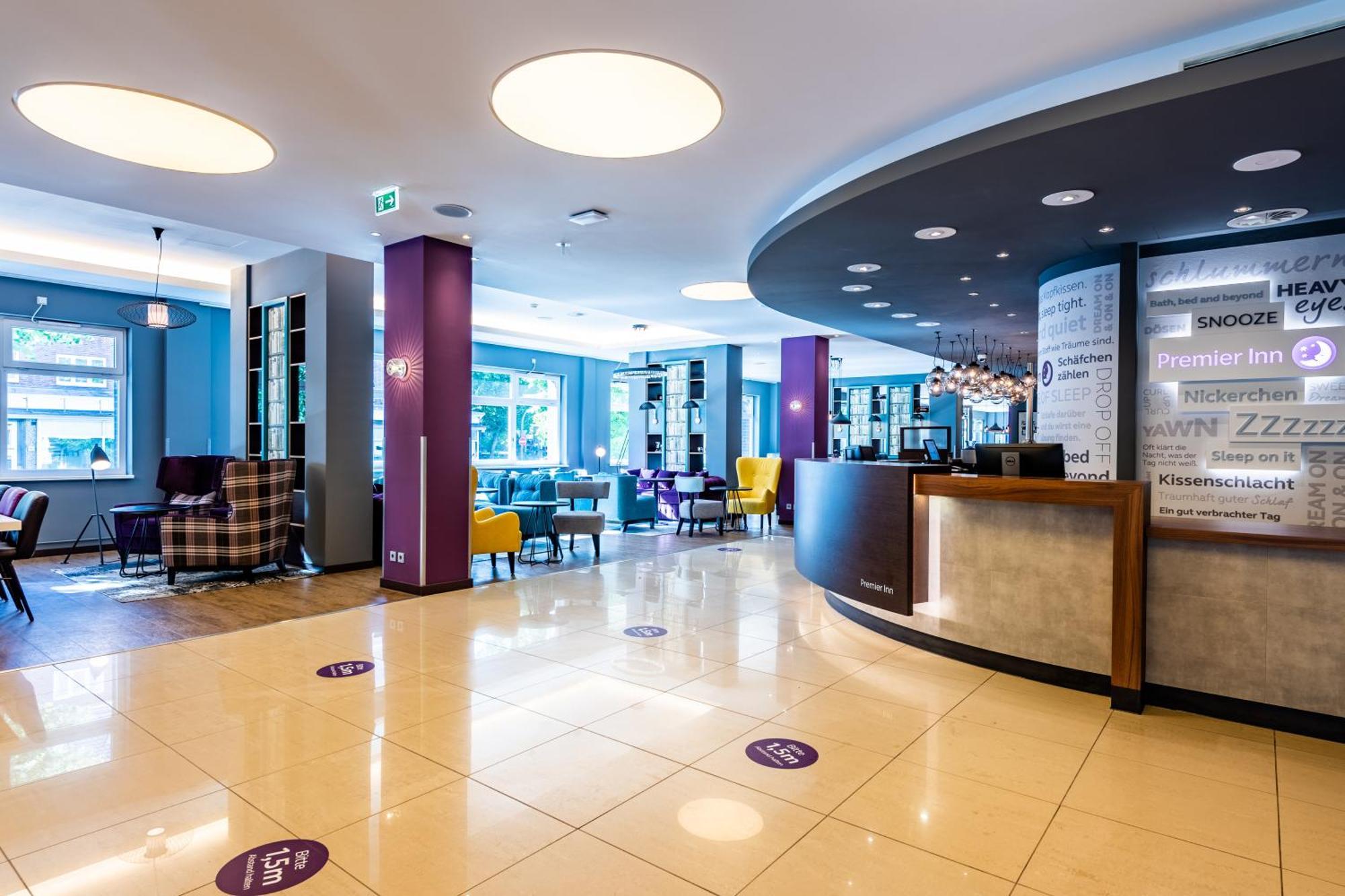 Отель Premier Alster 3*